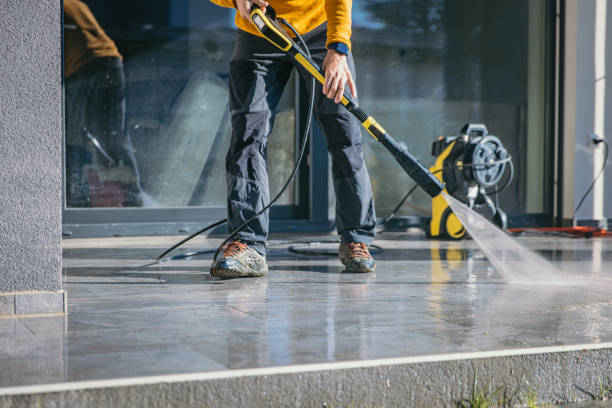Best Pool Deck Cleaning  in Park Layne, OH